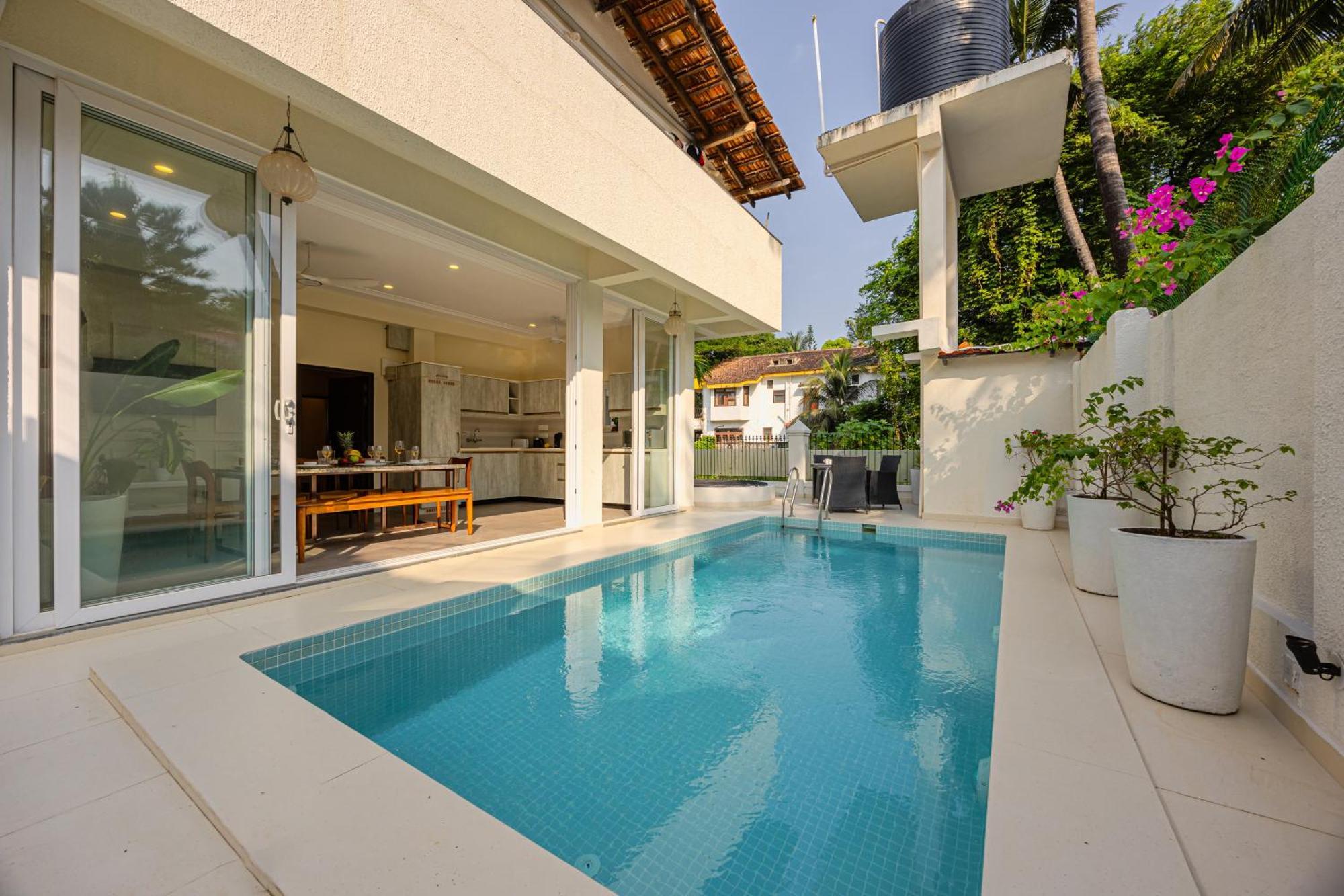 Elivaas 4 Bhk Villa Near Beach With Private Pool & Bar - Casa Boa Vida Кандолим Экстерьер фото