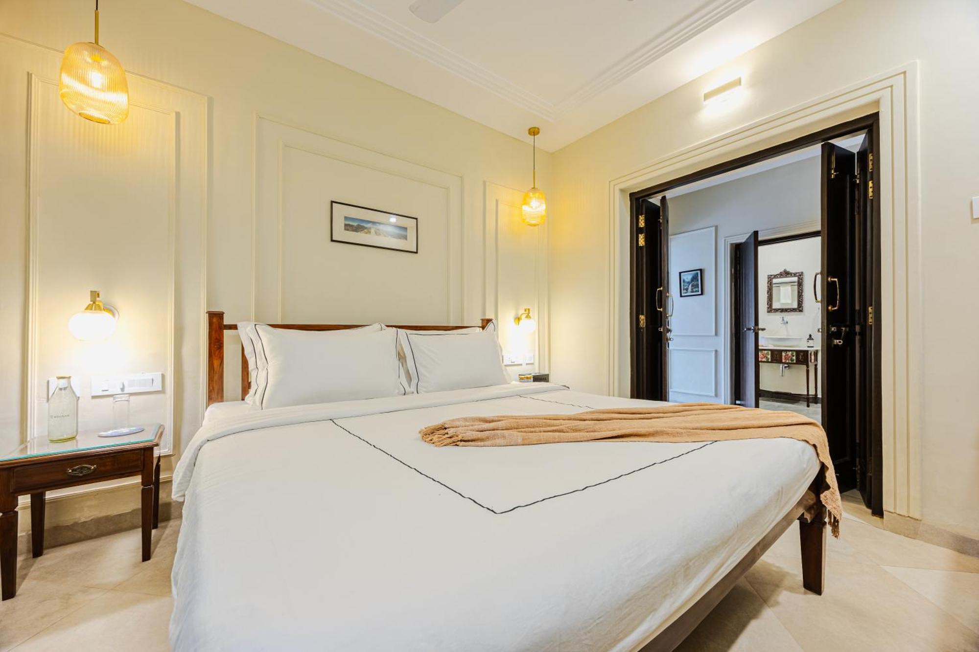 Elivaas 4 Bhk Villa Near Beach With Private Pool & Bar - Casa Boa Vida Кандолим Экстерьер фото
