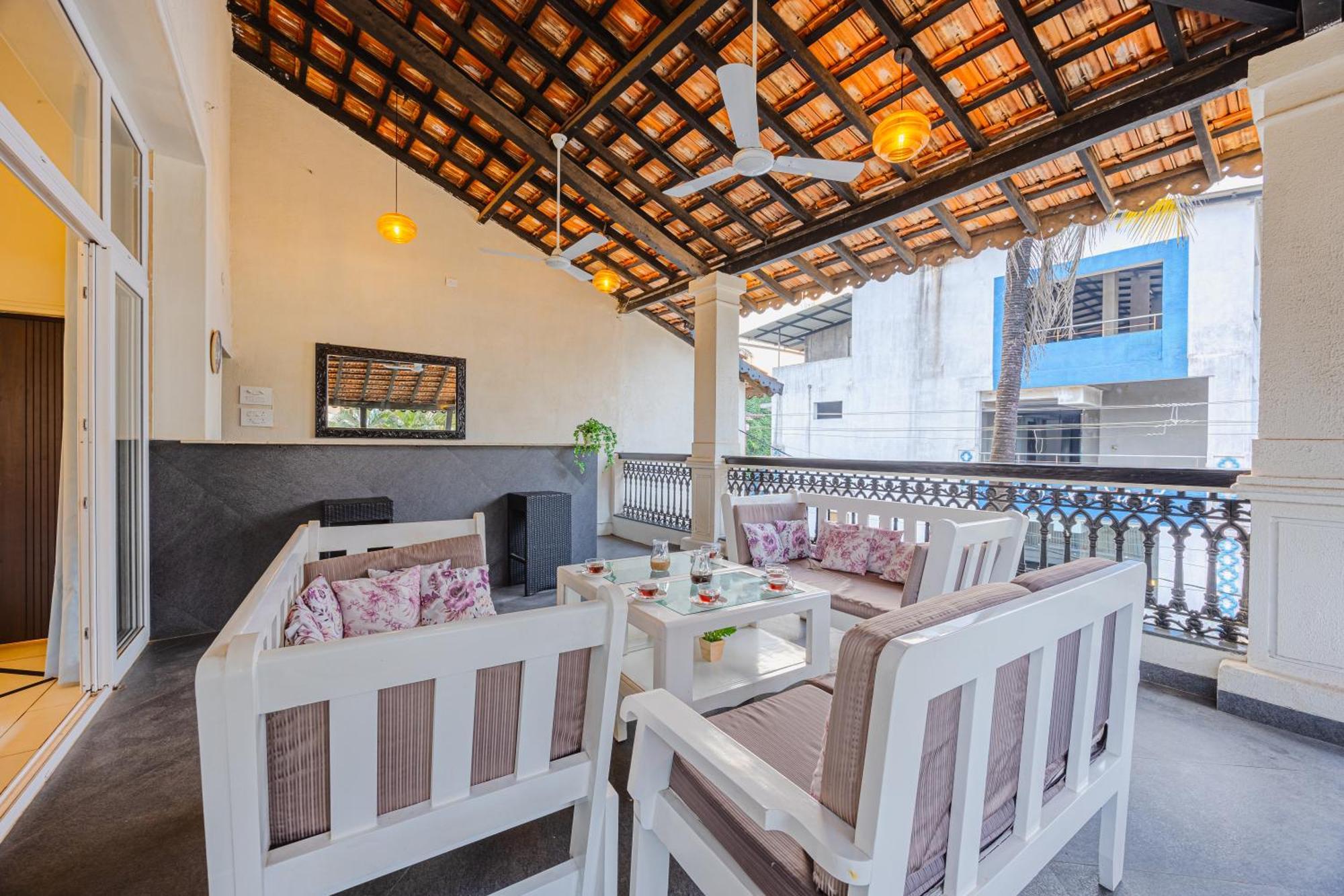 Elivaas 4 Bhk Villa Near Beach With Private Pool & Bar - Casa Boa Vida Кандолим Экстерьер фото