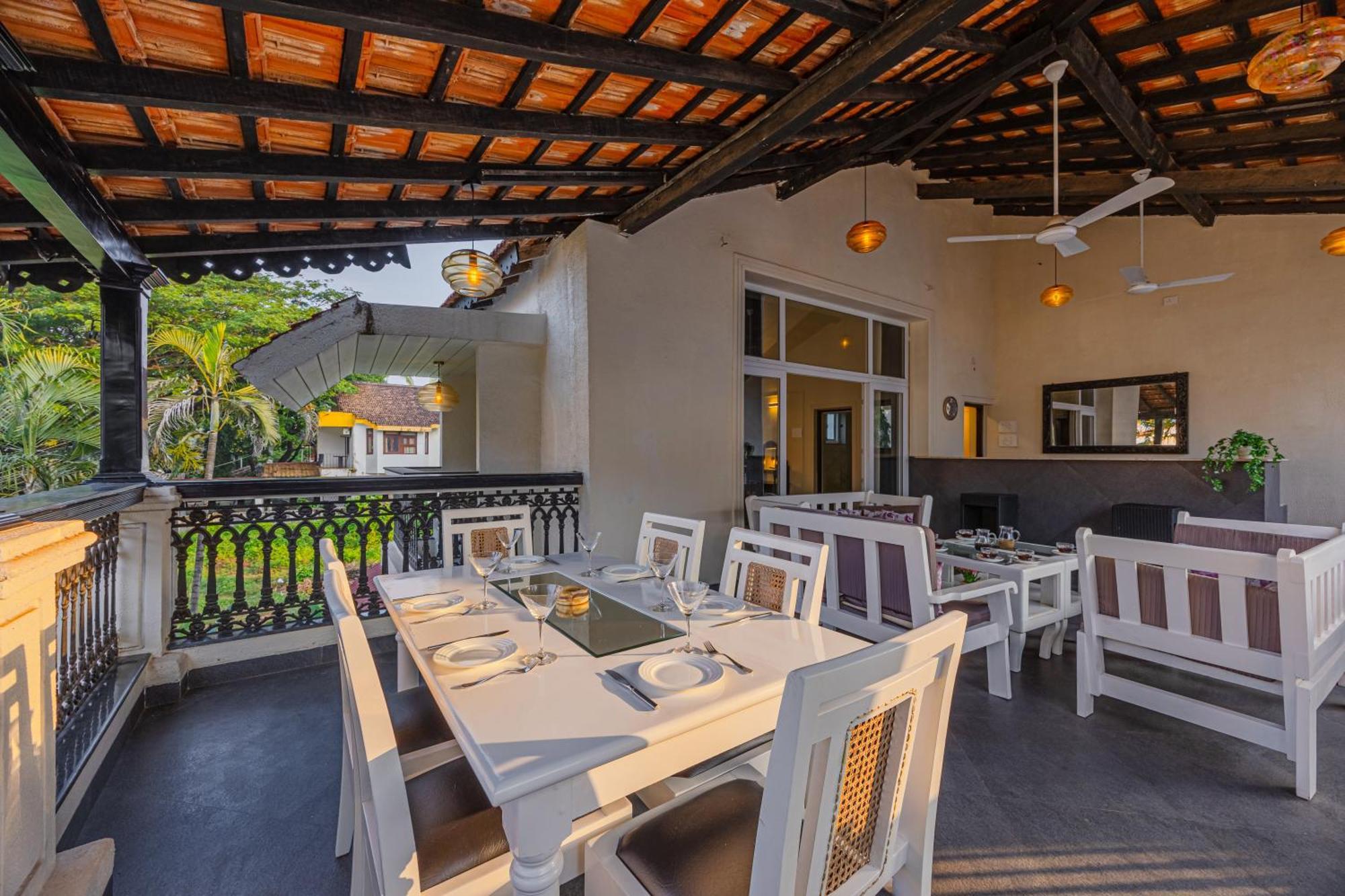 Elivaas 4 Bhk Villa Near Beach With Private Pool & Bar - Casa Boa Vida Кандолим Экстерьер фото