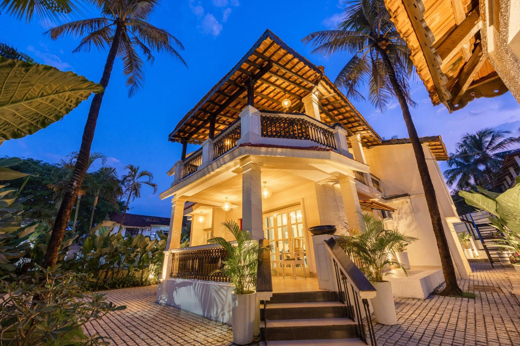 Elivaas 4 Bhk Villa Near Beach With Private Pool & Bar - Casa Boa Vida Кандолим Экстерьер фото